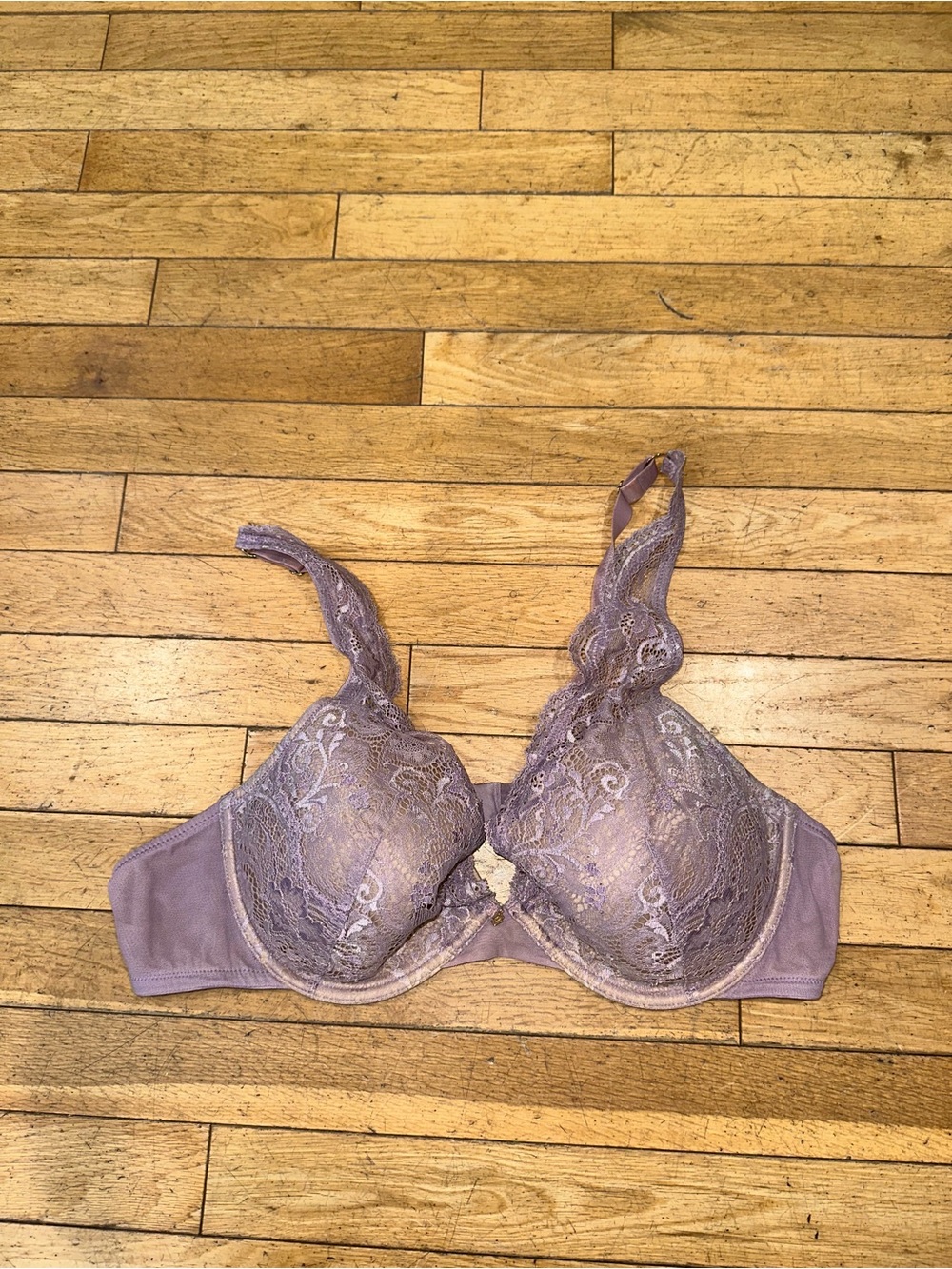 Woman’s Thirdlove 24/7 lace contour plunge bra
